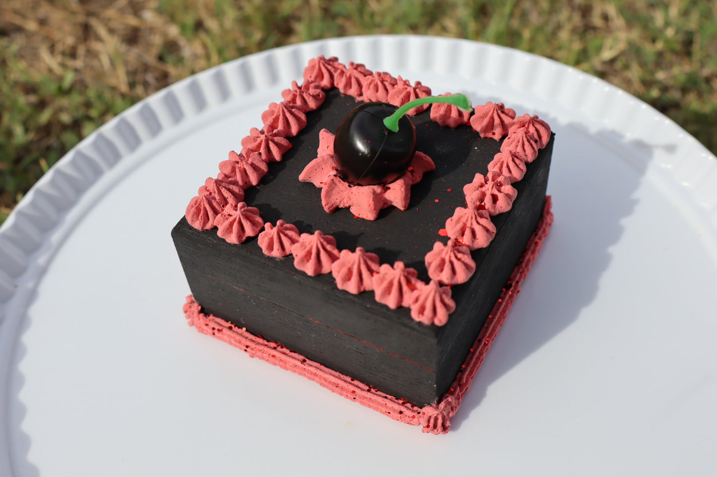 Black - Cake Jewelry Box